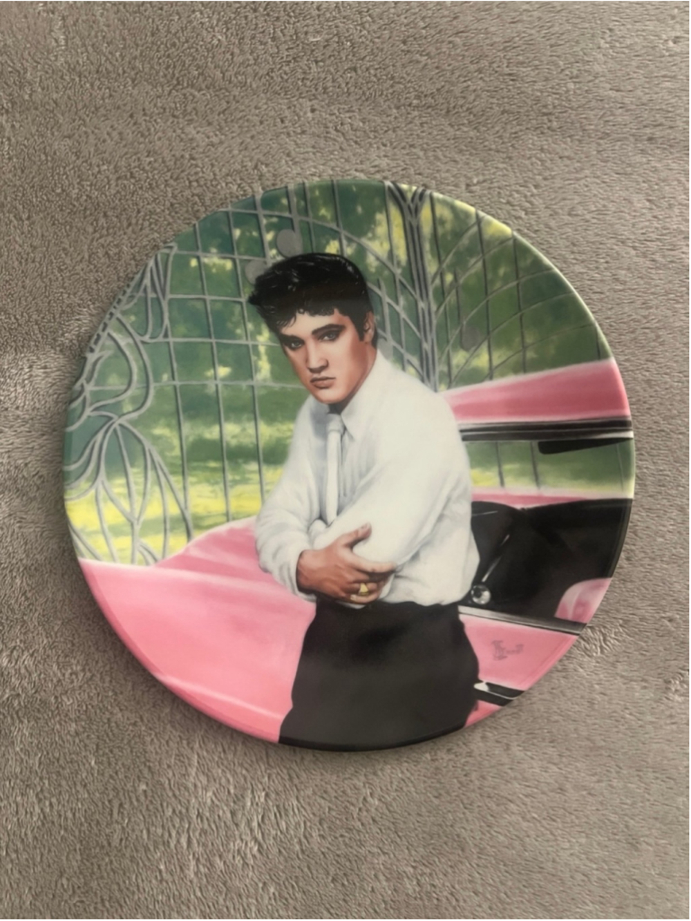 Elvis Presley - 1988 Plate - Gates of Graceland Delphi - 
Legend Series #1